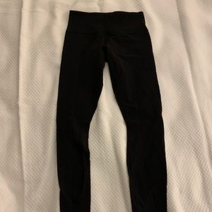 Black lululemon leggings